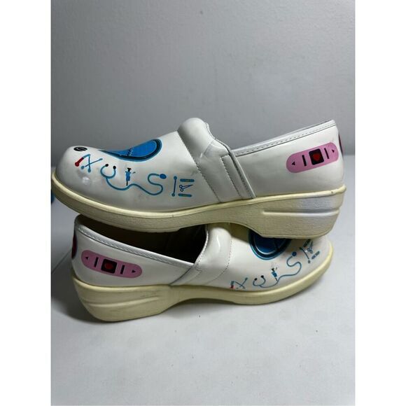 Rasolli Tara Nurse Graphics First Aid Kit Print Clogs Women's 10 Skid Resistant - Picture 7 of 13